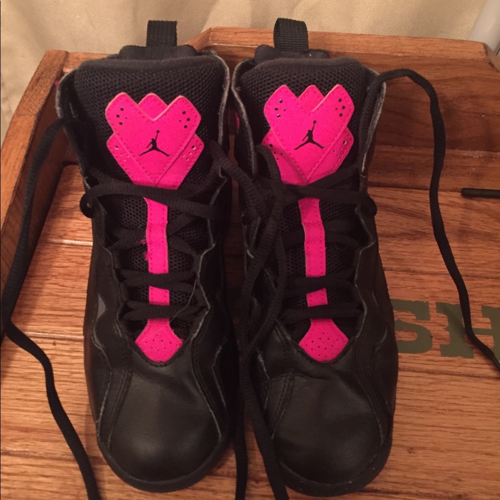 Jordan’s Girls 2.5 Black Pink SHOES SNEAKERS NIKE